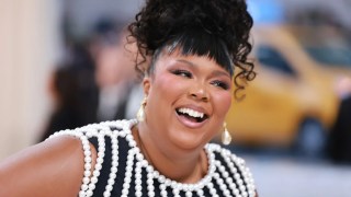 Lizzo Accepts Humanitarian Award Hours After New Lawsuit Drops