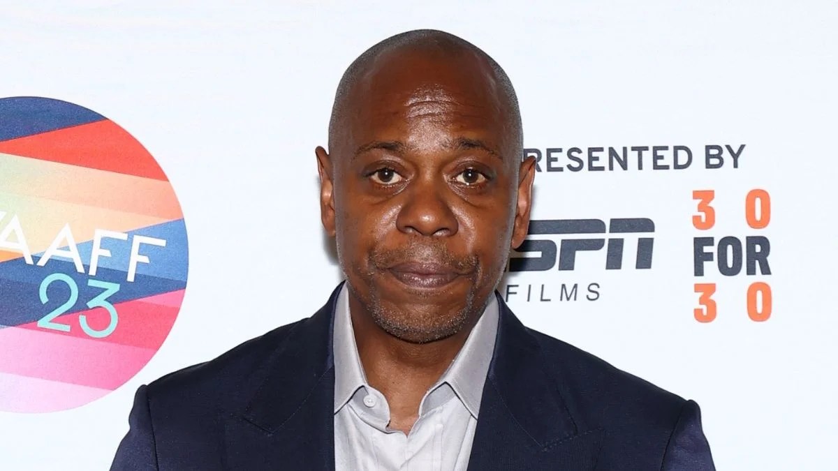Dave Chappelle Roasts American Attacks on Free Speech at Saudi Arabia Comedy Fest: ‘It’s Easier to Talk Here’
